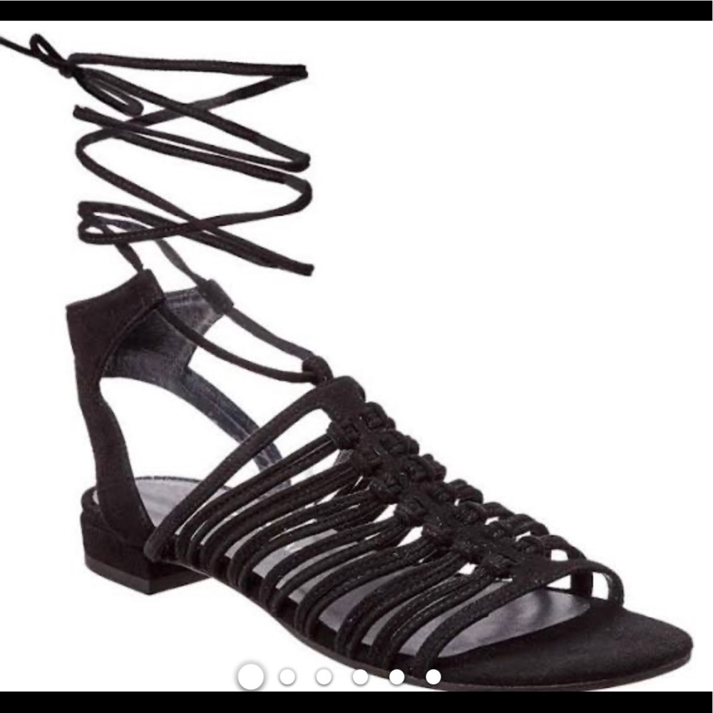 BRAND NEW & AUTHENTIC STUART WEITZMAN LACE SANDALS